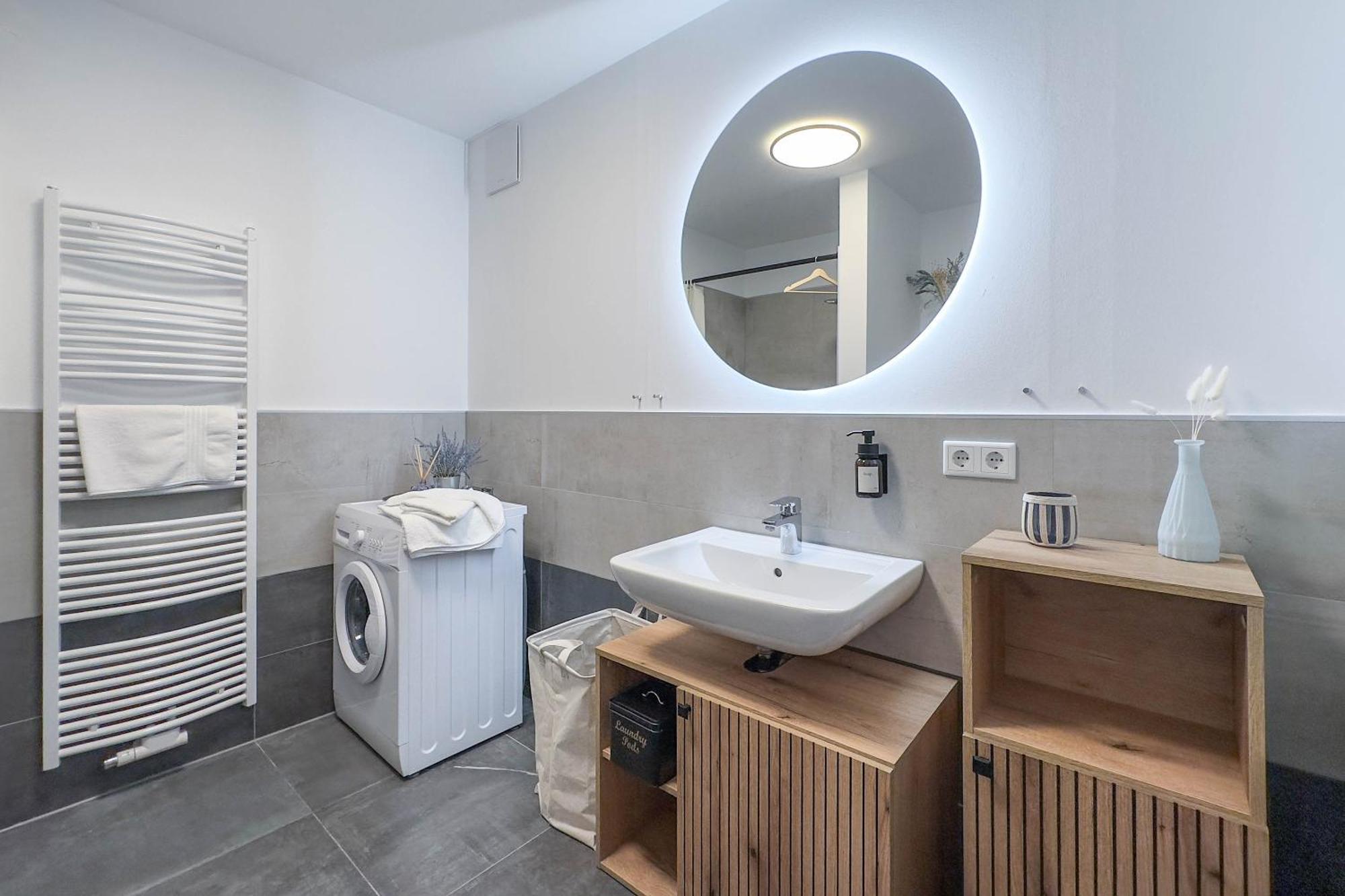 Design - Terrasse - Streaming - Privatparkplatz - Klinikum - Uni - Zentral Apartment