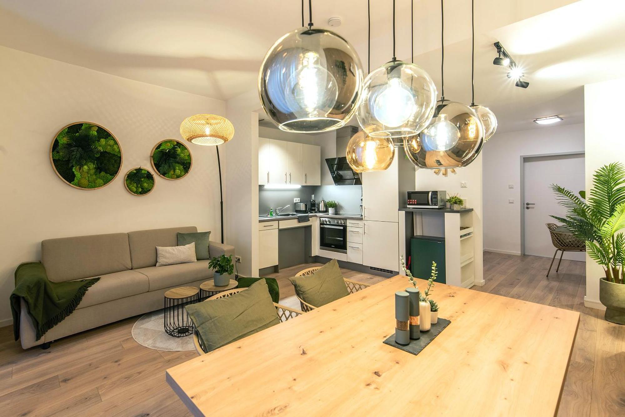 Apartment Design - Terrasse - Streaming - Privatparkplatz - Klinikum - Uni - Zentral *